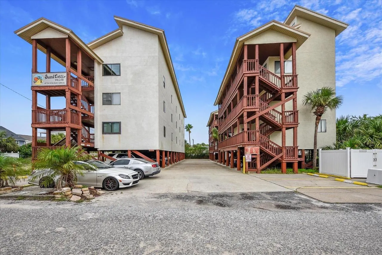 Cozy Holiday Hideaway, Sleeps 4! Steps To The Beach! Renovated 2021 Condo Panama City Beach 0*,  USA
