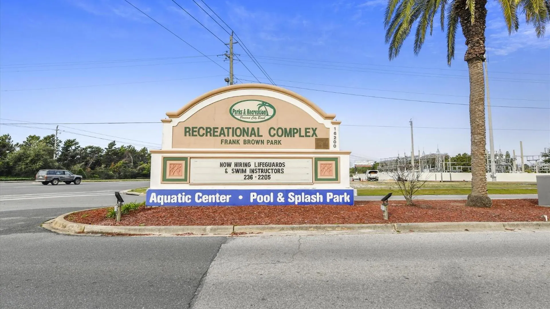 Cozy Holiday Hideaway, Sleeps 4! Steps To The Beach! Renovated 2021 Condo Panama City Beach Lejlighed