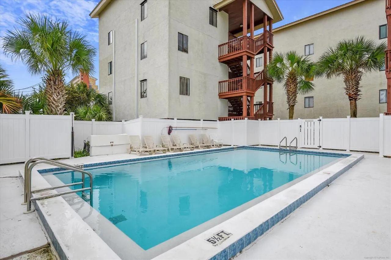 Cozy Holiday Hideaway, Sleeps 4! Steps To The Beach! Renovated 2021 Condo Panama Stadt Apartment