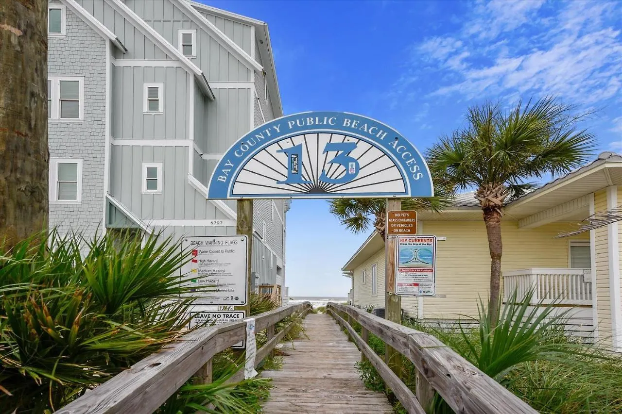 Cozy Holiday Hideaway, Sleeps 4! Steps To The Beach! Renovated 2021 Condo Panama Stadt USA